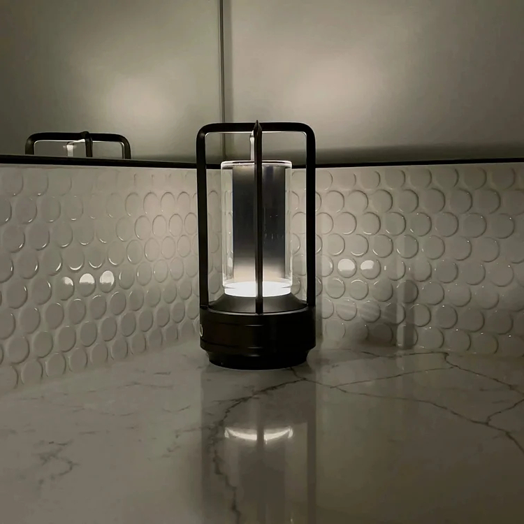 Cordless Crystal Table Lamp